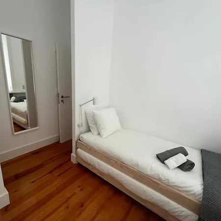 Pensao Neves Bed and breakfast *